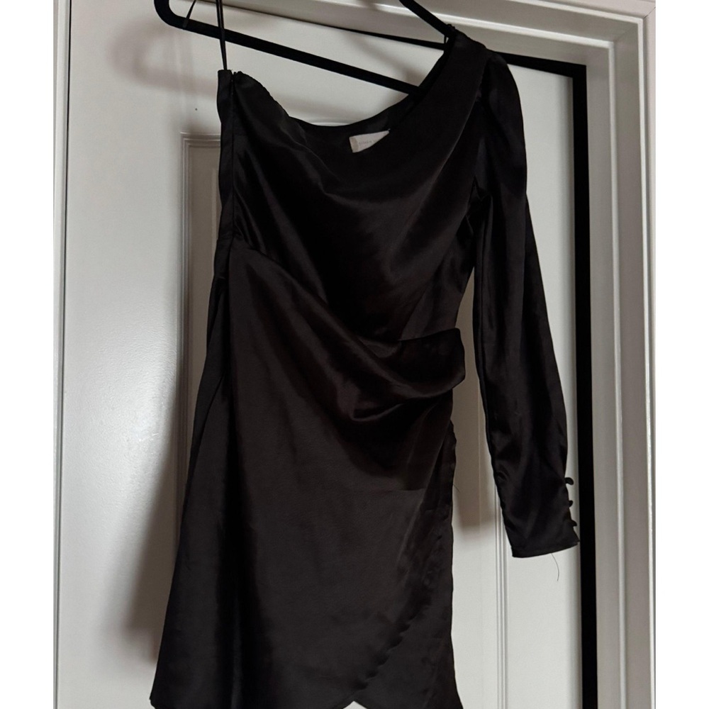 Francesca's Collections Black Asymmetrical Long Sleeve Sheath Dress